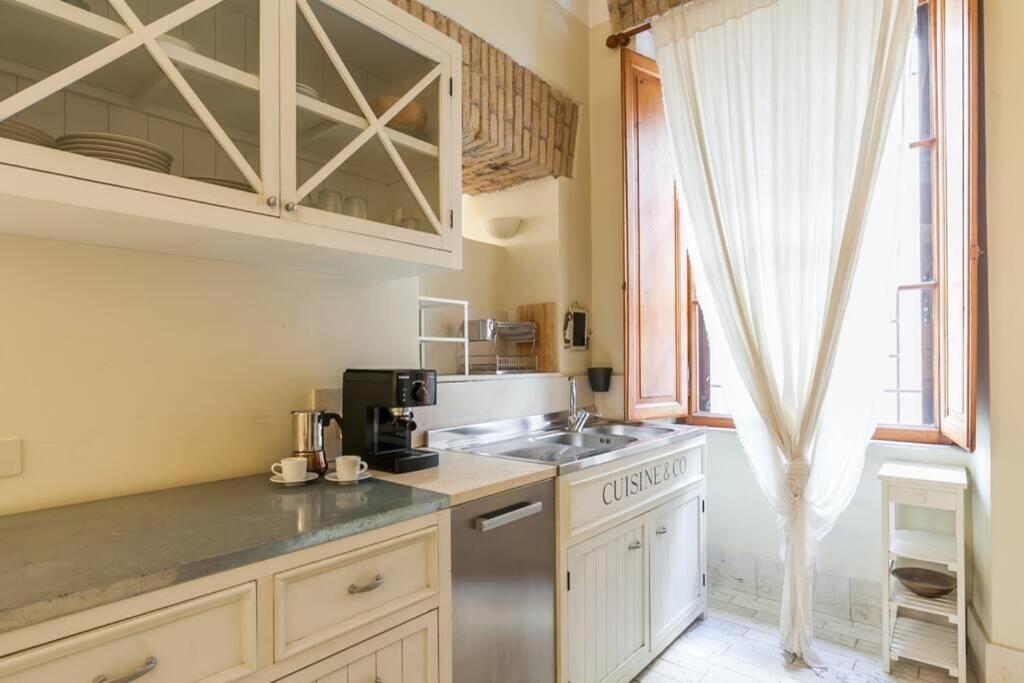 Appartement Borgo Pio - Quite And Spacious *
