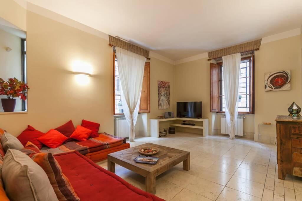 Borgo Pio - Quite And Spacious Appartement *